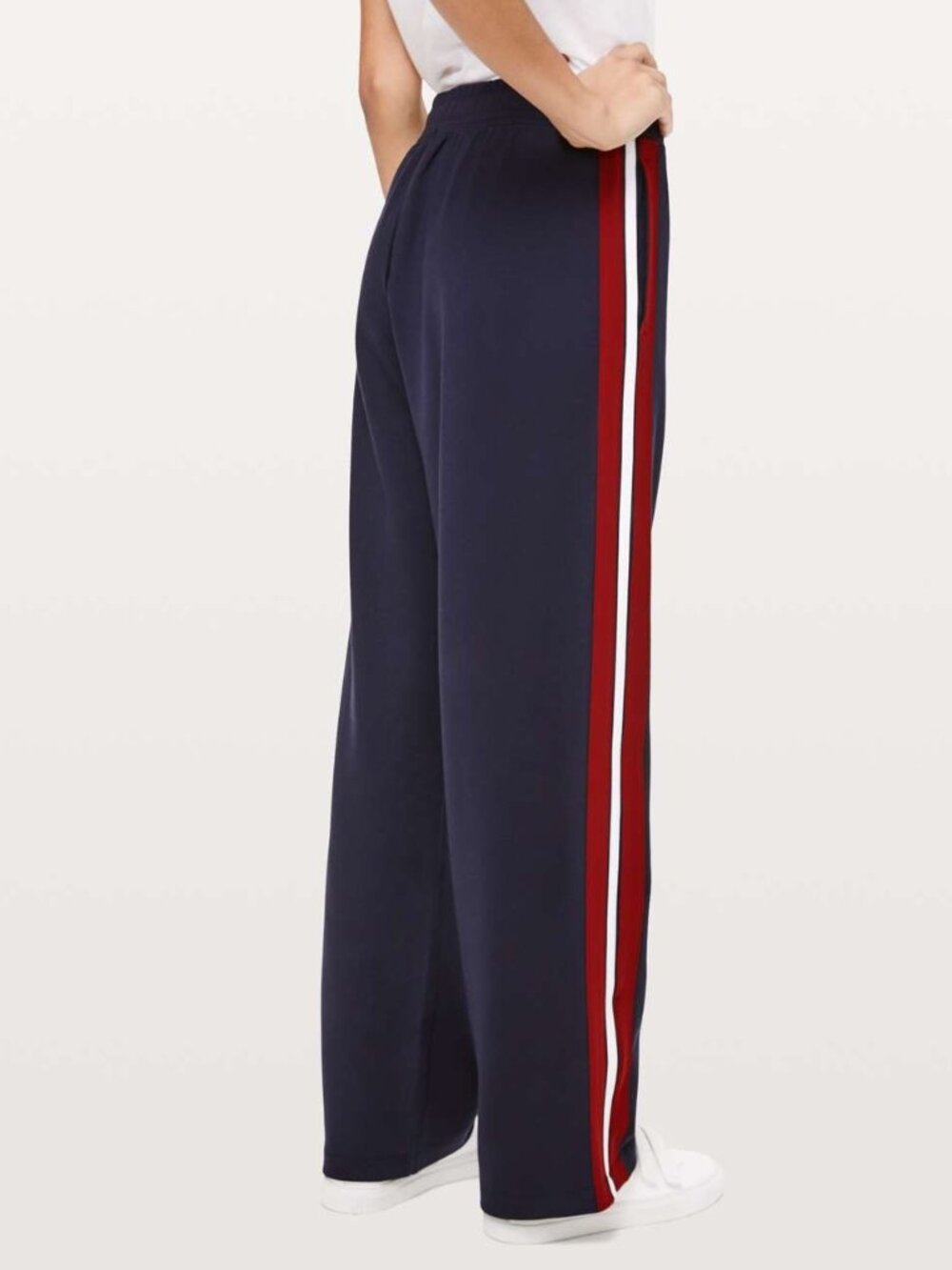 NWT Lululemon Cover Your Track Pants Midnight Navy. Size 8